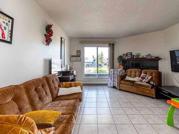 3rd image of 3007 57a Ave #109B
