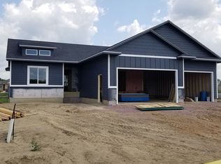 114 Skyline Dr, Valley Springs, SD 57068