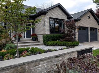 98 Moore Cres, Hamilton, ON L9G 4Z6