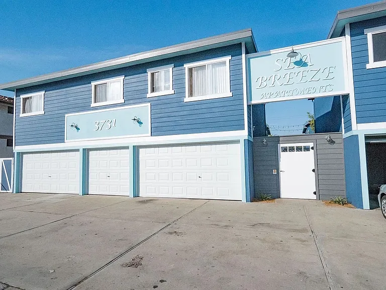 Sea Breeze Apartments — Photo 9