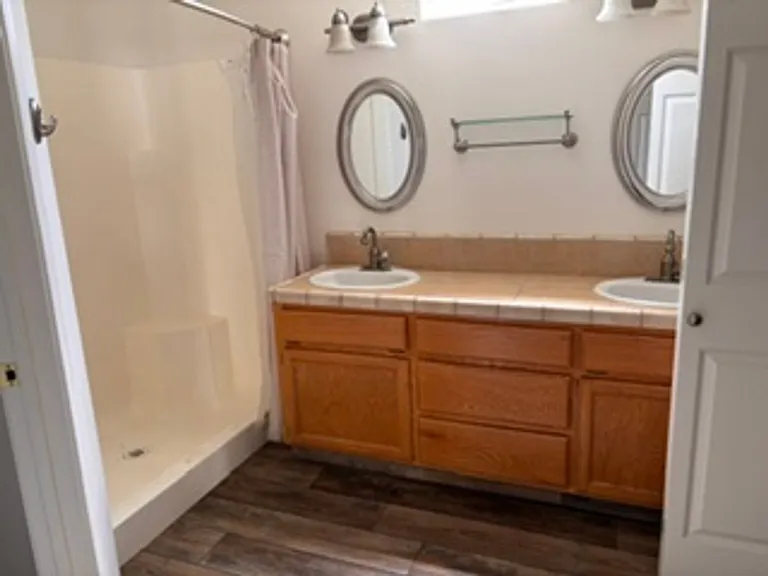 458 Sherwood Pl — Photo 26