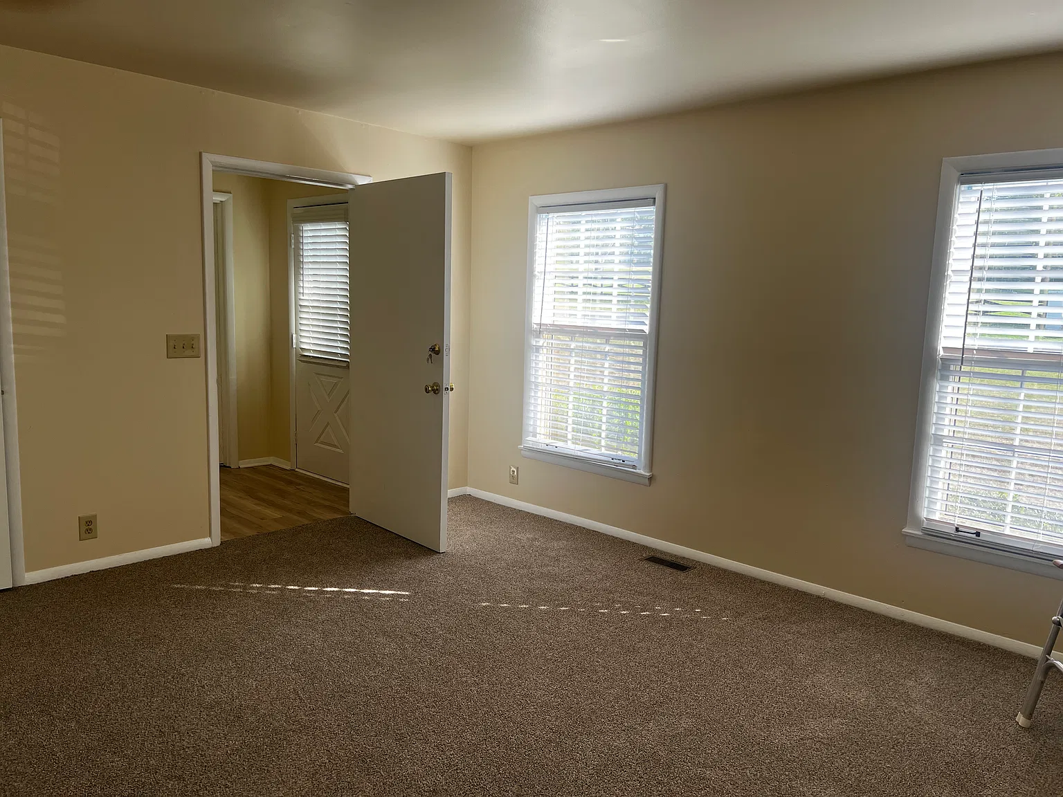 Anderson Ln, Hendersonville — Photo 4