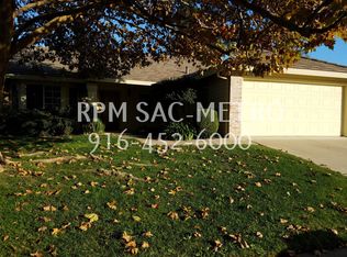 215 S Emerald Oak Dr, Galt, CA 95632