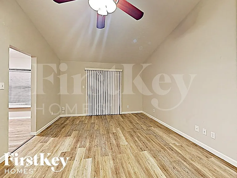 2805 Galemeadow Dr — Photo 5