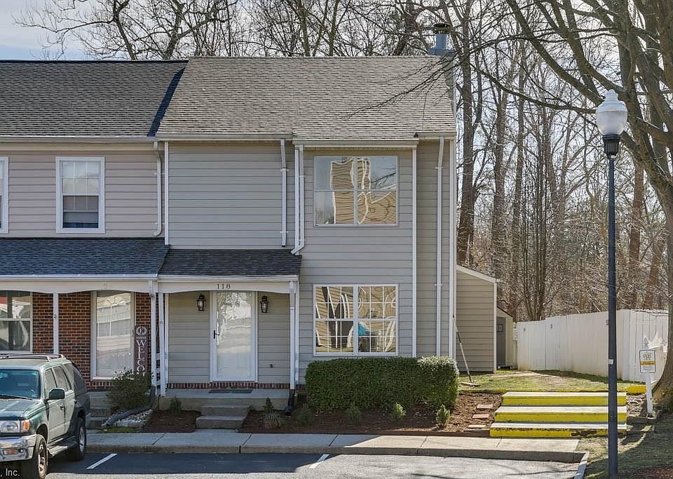 1st image of 118 Whitewater Dr