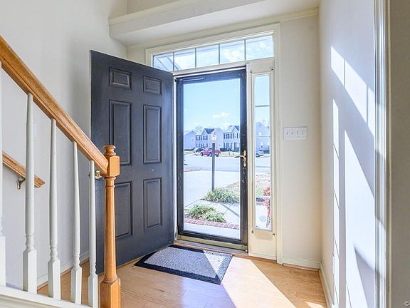 5th image of 5445 Stone Ln