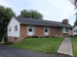 407 Myer Ter, Leola, PA 17540