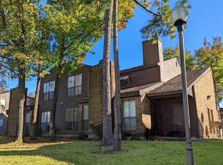 7200 W T C Jester Blvd #4, Houston, TX 77088