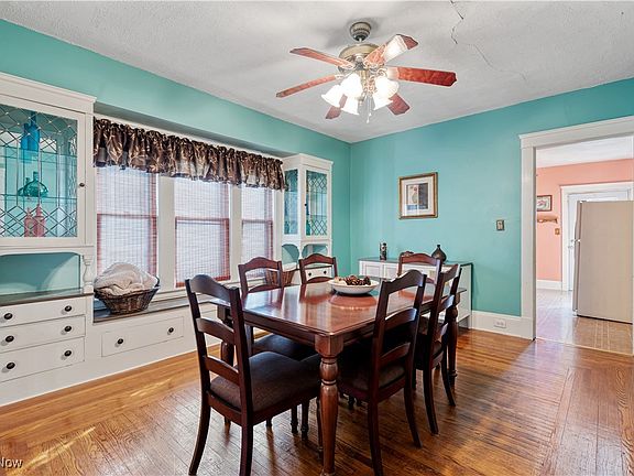 5th image of 3640 W 47th St