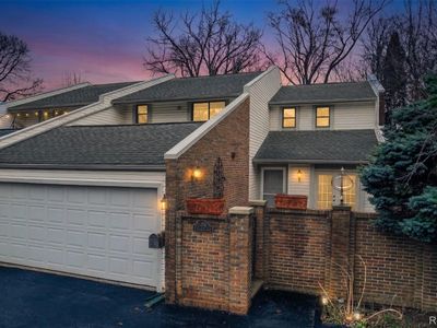 179 E Long Lake Rd, Bloomfield Hills, MI, 48304