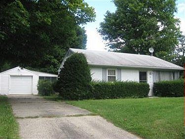 1st image of 70 Munroe Falls Ave
