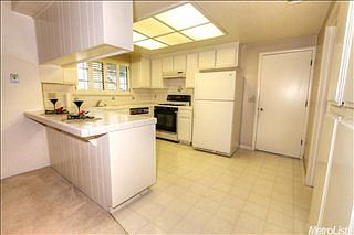3rd image of 422 Bunkhouse Way