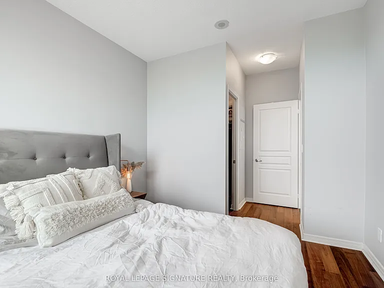2230 Lake Shore Blvd W #204 — Photo 20