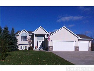 1st image of 11029 Vermillion Ct NE