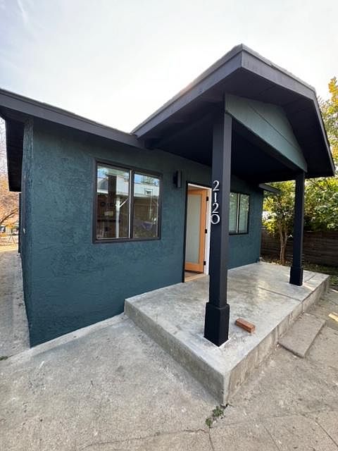 1st image of 2120 W Avenue 33