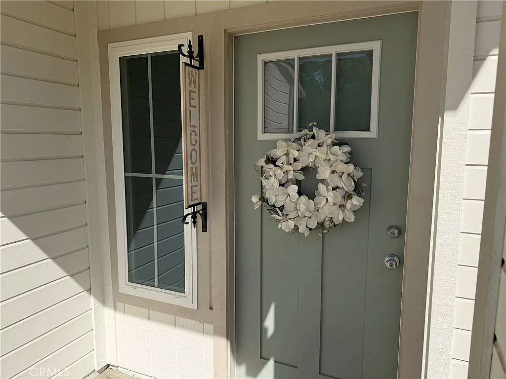 3 bed, 2.5 bath, 1286 sqft, $2,500 — Photo 2
