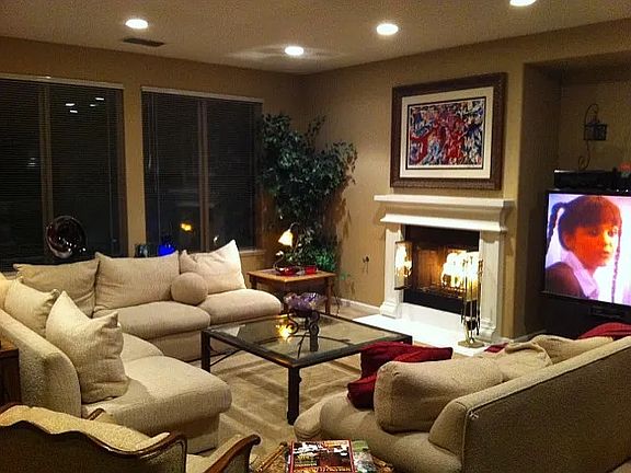 3rd image of 4068 Arenzano Way