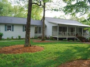 1029 Soque Ridge Cir, Demorest, GA 30535