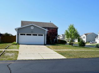 10151 Castle Creek Cir, Galesburg, MI 49053