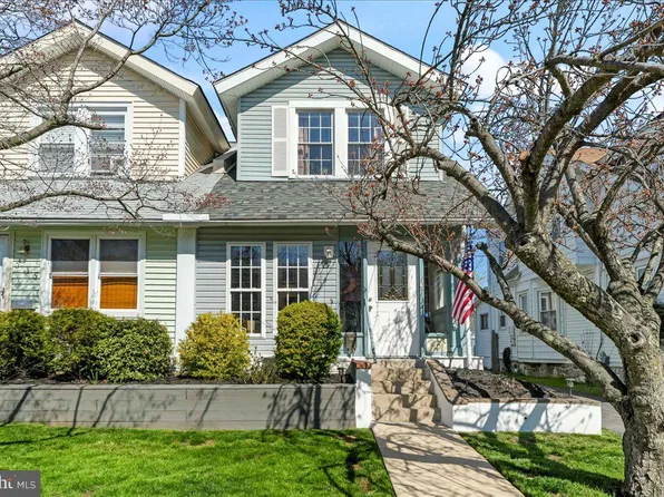 533 10th Ave, Prospect Park, PA 19076