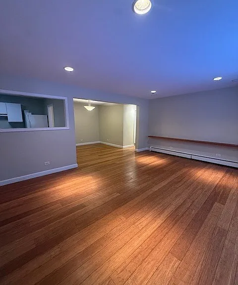 527 W Eastman St #1C — Photo 5