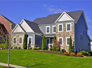 104 Fairview Dr, Cranberry Twp, PA