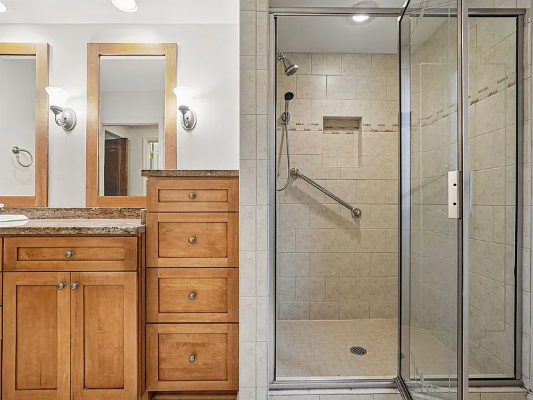 321 Jefferson Dr — Photo 28