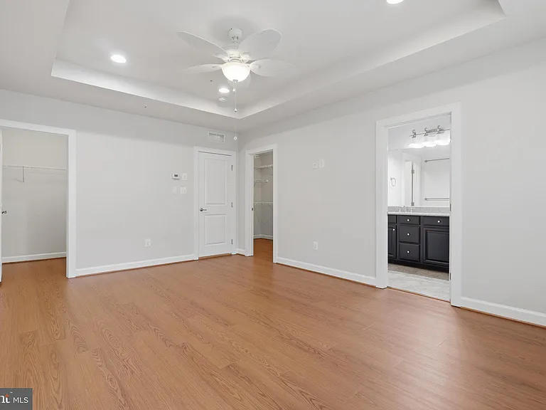 3589 Katherine Way — Photo 32