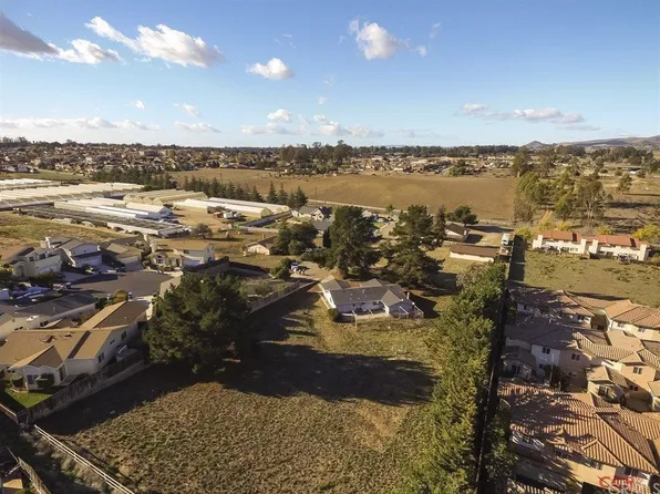 365 Butterfly Ln, Nipomo, CA 93444