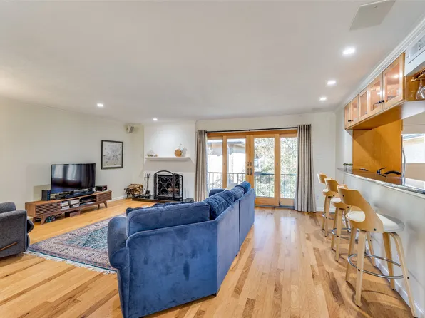 10741 Villager Rd #D, Dallas, TX 75230