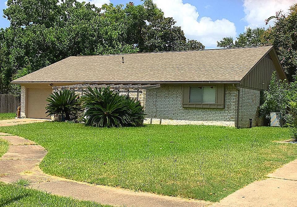 1st image of 16338 Autumn Wind Dr