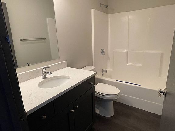 5th image of 1408 Cottage Park Dr