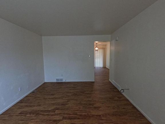 3rd image of 2121 35th Ave #24