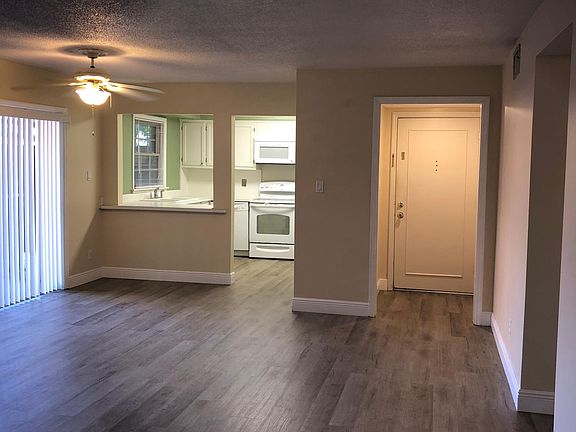 4th image of 117 Georgetown Dr APT A
