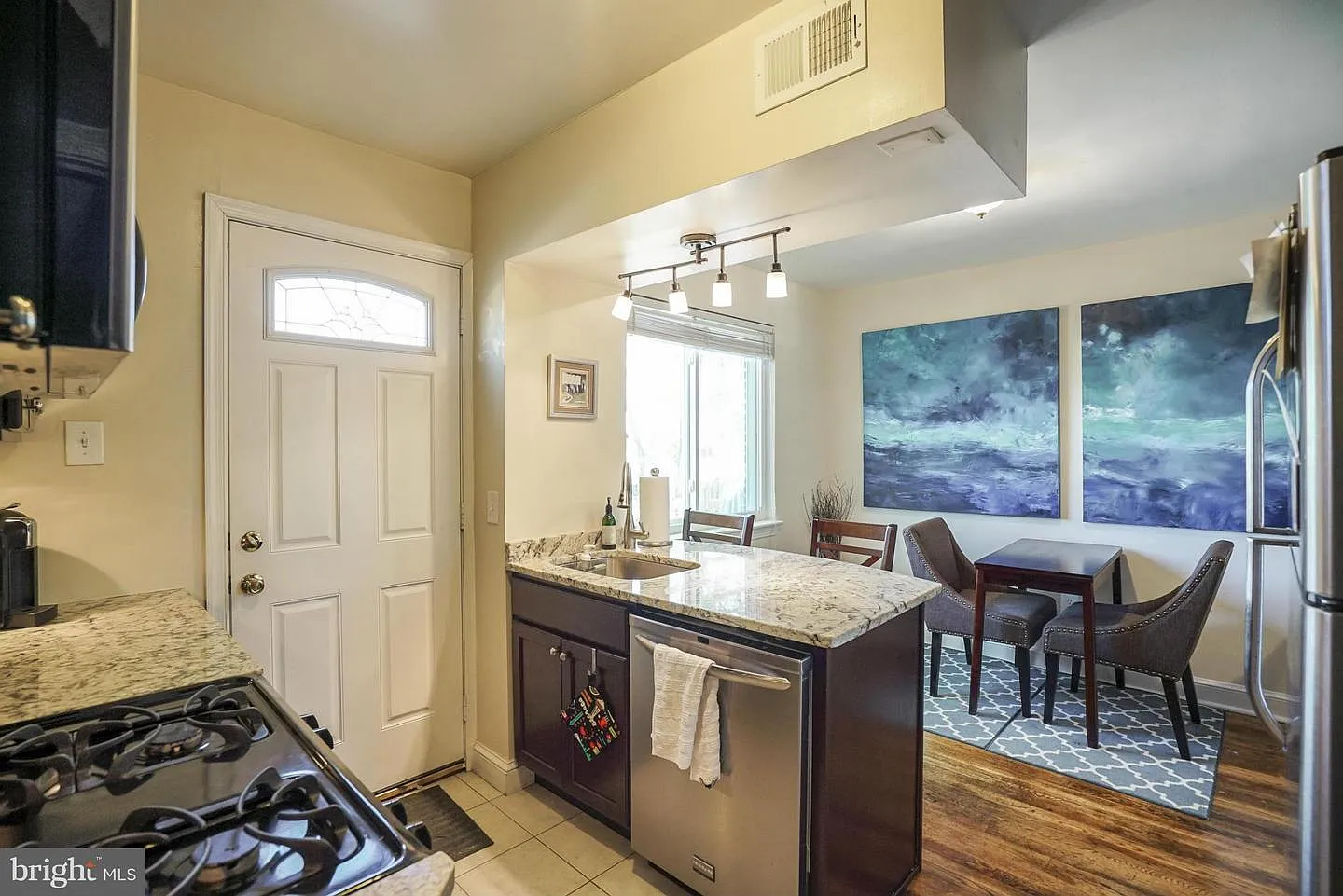 2 bed, 1248 sqft, $3,275 — Photo 4