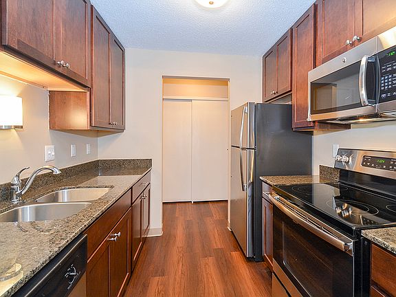 4th image of 3515 Federal Dr #2-108