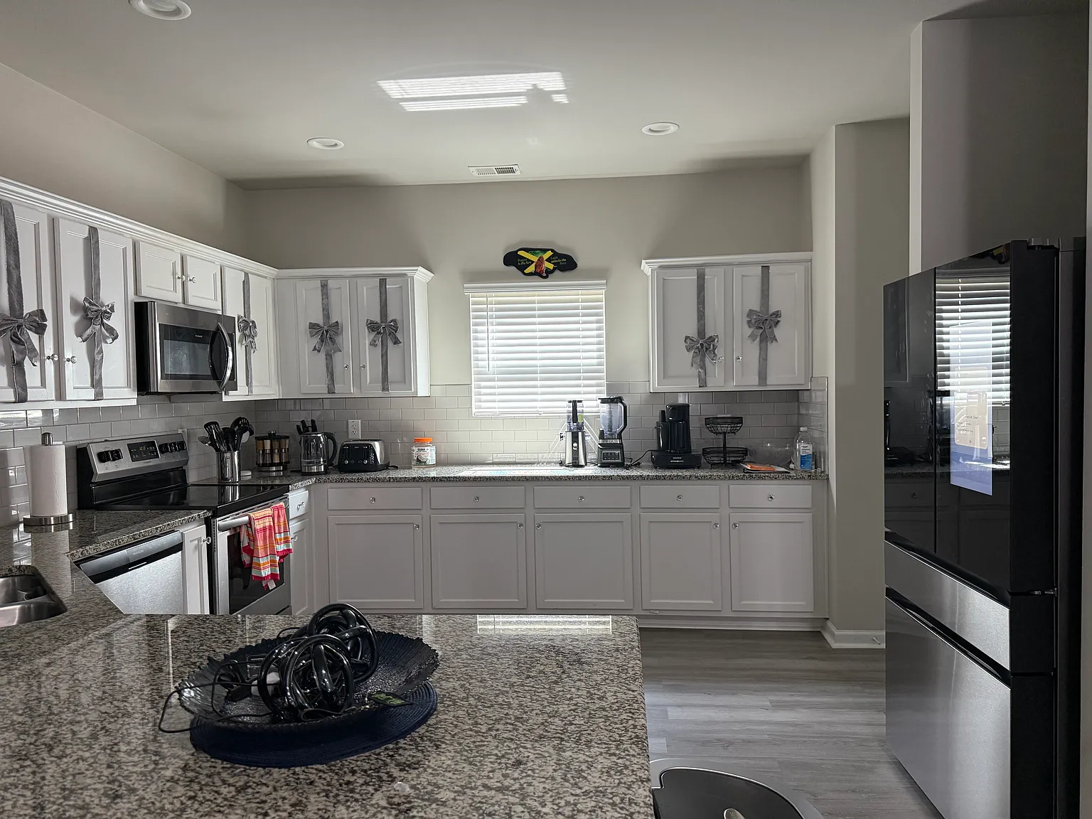 3 bed, 1.5 bath, 2100 sqft, $950 — Photo 4