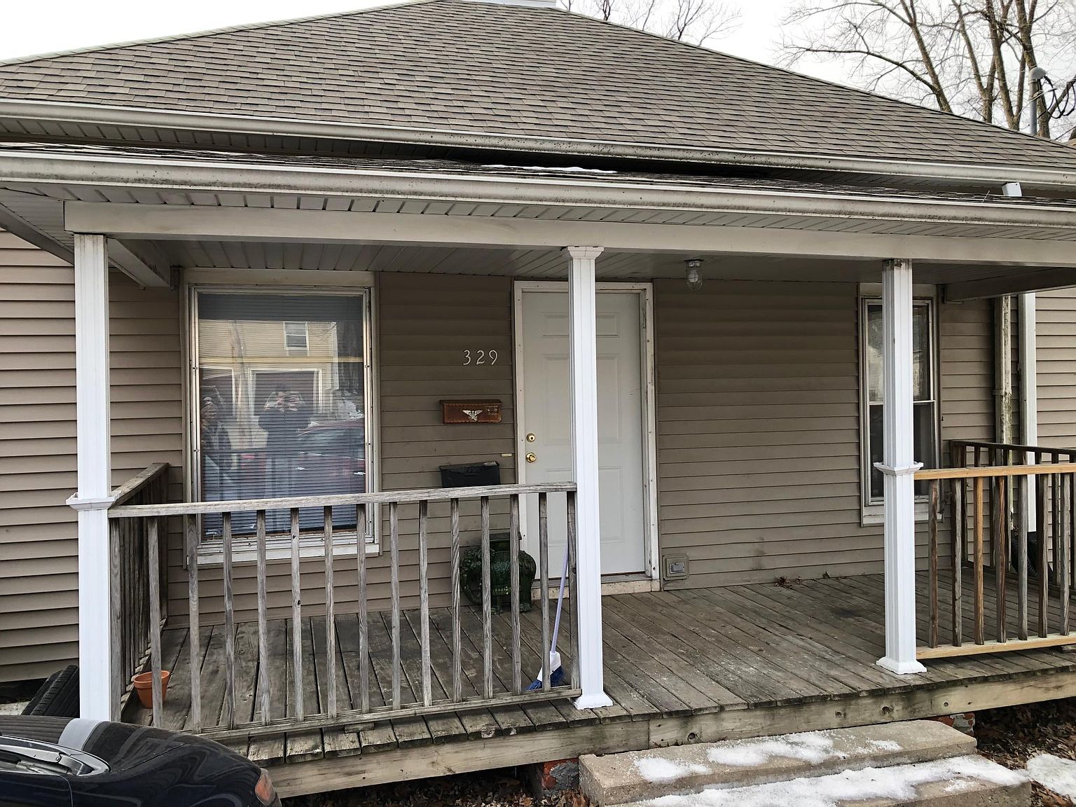 329 1/2 S Lucas St, Iowa City, IA 52240 Zillow