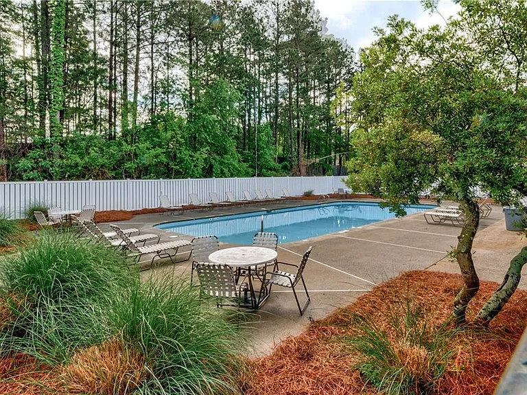 5527 Bridge Pointe Dr — Photo 49