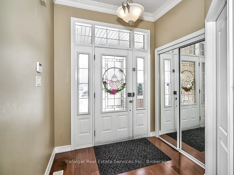 2355 Hilda Dr — Photo 2