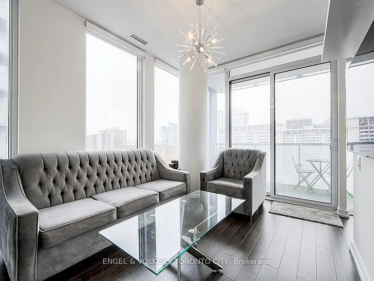 28 Wellesley St E #1104 — Photo 42