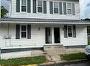 7 W Specht St, Mc Clure, PA 17841
