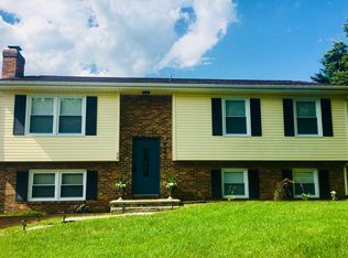 73 Westwood Ct, Troutville, VA 24175