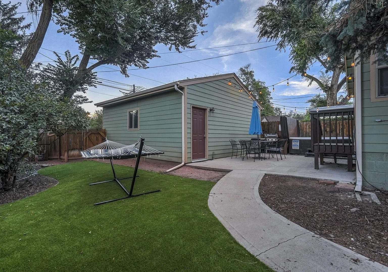 2 bed, 1400 sqft, $2,800 — Photo 3