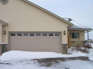 1721 Sequoia Ln, New Richmond, WI 54017