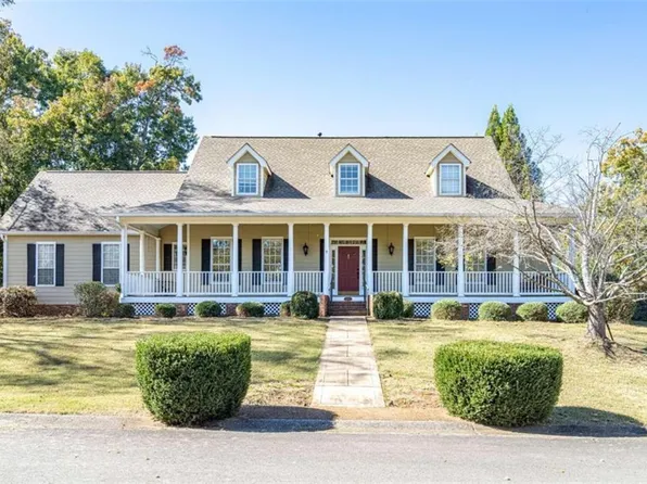 215 N Edenfield Ridge Dr N, Rome, GA 30161