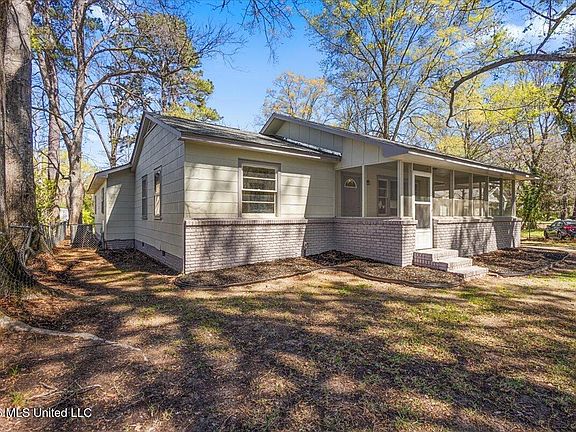 3rd image of 54 Bellwood Dr