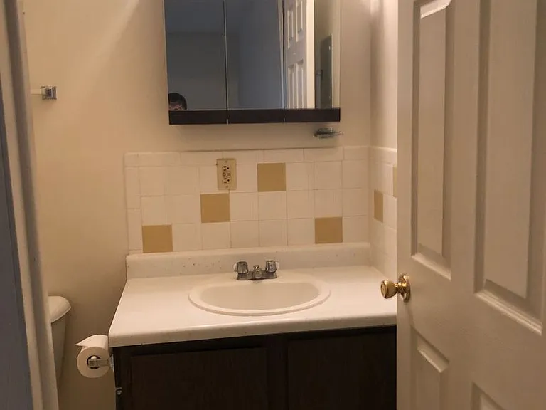287 S Williams St — Photo 8
