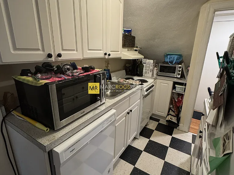 17 Joy St — Photo 6