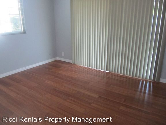4th image of 548 E Almond Ave APT A